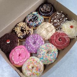 Donat Premium Isi 12pcs