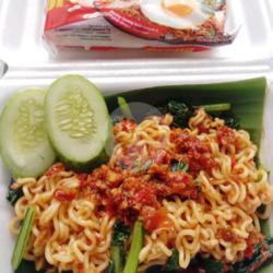 Mie Goreng Sambel Bawang Plus Telor Ceplok