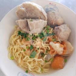 Bakso Campur Urat