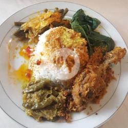 Nasi Padang Ayam Kari