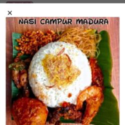 Nasi Uduk Campur Bungkus