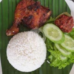 Nasi  Ayam Bakar  Sambel Bawang(paha Bawah)