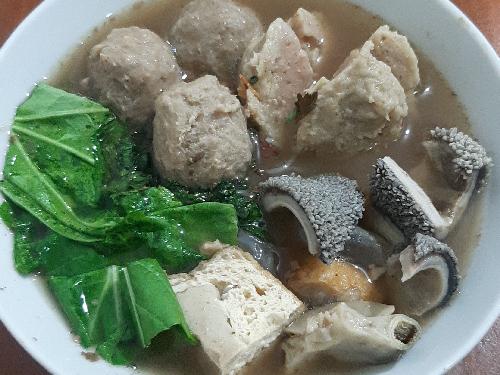 BAKSO SULTAN SRAGEN, Depan SDN 14 Sragen Sumengko