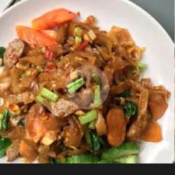 Kwetiau Goreng Bakso