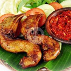 Kepala Ayam Goreng / Bakar / Geprek