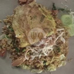 Nasi Goreng Sosis  Telor