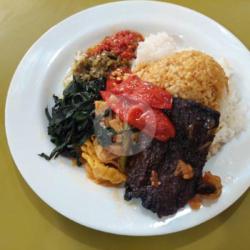 Dendeng Kariang   Nasi   Sayur Nangka   Daun Singkong   Sambal