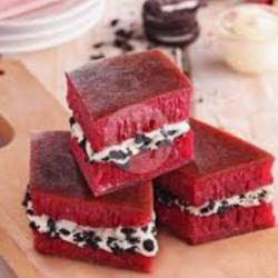 Pisang Susu Red Velvet