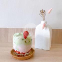 Iced Strawberry Matcha