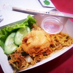 Mie Goreng Ayam Crispy