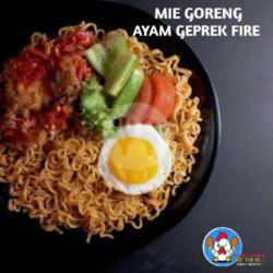 Mie Goreng Ayam Geprek Fire