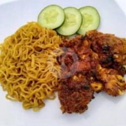 Ayam Bakar Lamongan   Mie Goreng  Lalapan