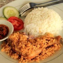 Nasi Ayam Kremes Sambel Trasi