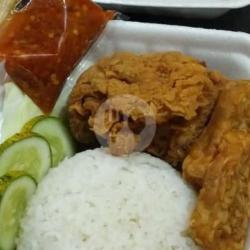 Ayam Geprek Nasi