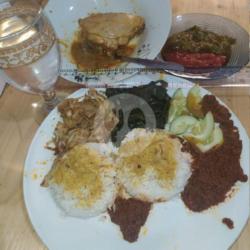 Nasi Padang Utamakan Dada Gulai/ Paha Atas Gulai Sayur Gulai