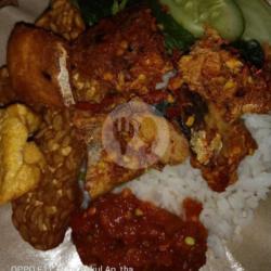 Nasi Tempong Pelasan