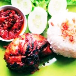 Nasi Ayam Bakar Dada Sambal Pedes Extra Pedas