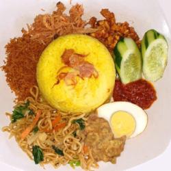 Nasi Kuning Kremes Biasa