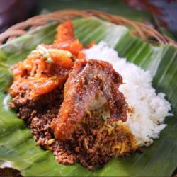 Nasi Gudeg Ayam Goreng