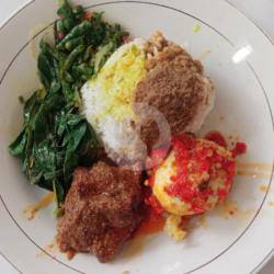 Nasi Rendang Padang  Telor Balado