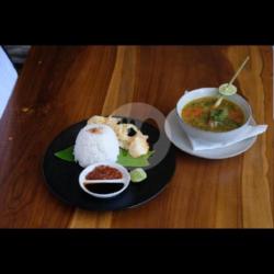 Sop Buntut Asam Asam