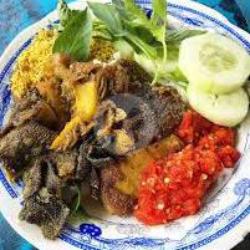 Nasi Madura,(babat Usus)sambel Pencit/korek