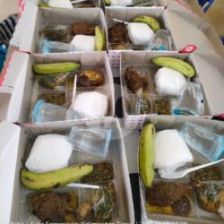 Nasi Kotak Ayam Rendang