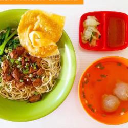 Mie Ayam Bakso Pangsit Goreng