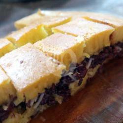 Martabak Manis Keju Ketan