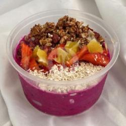 Dragon Fruit Smoothie Bowl