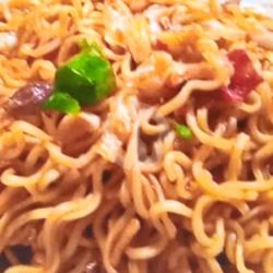 Mie Greng Ayam   Gratis Es Teh Manis Premium