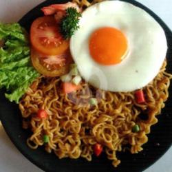 Mie Goreng Bakso Seafood   Telor Ceplok