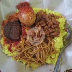 Nasi Kuning Telur   Daging