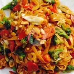 Kwetiao Goreng Sosis