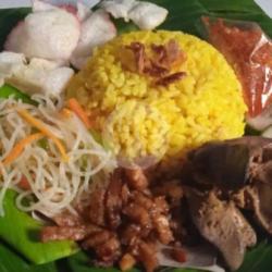 Nasi Kuning Ati Ampela Goreng