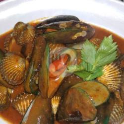 Kerang Tumpah