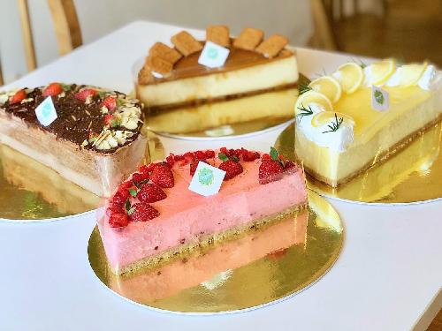 Cheesecake Expert, Blok M