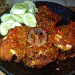 Paket Nasi Dan Ayam Goreng