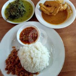 Nasi Ayam Kampung Gulai Sayur  Sambel Tempe  Sambel Merah