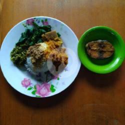 Nasi Tuna Goreng   Sayur Komplit