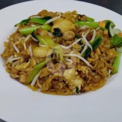 Kwetiau Goreng Ayam