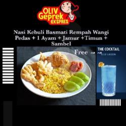 Free Drink The Cocktail   Nasi Kebuli   1 Ayam   Jamur Crispy   Sambel Timun