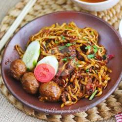 Mie Ayam Goreng Bakso