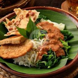 Nasi Pecel Istimewa