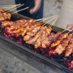 Sate Ayam         15 Tusuk