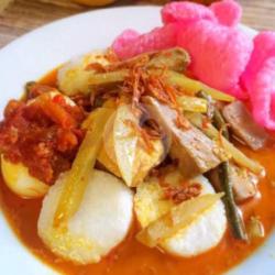 Lontong Sayur Padang   Extra Telor Bulat