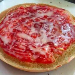 Martabak Strawberry Susu