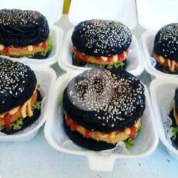 Burger Black Chicken