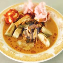 Lontong Sayur Nangka   Telur