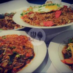Nasi Goreng Sosis